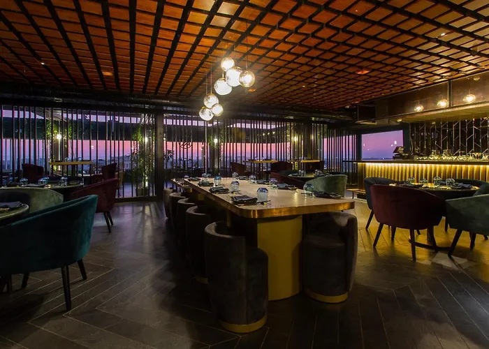 Novotel Chennai Chamiers Road
